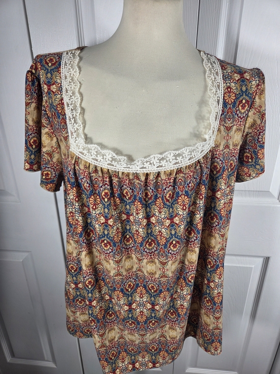 The Unbranded Brand Tops - Boho Paisley Print Lace Trim Blouse Womens L Short Sleeve Cottagecore